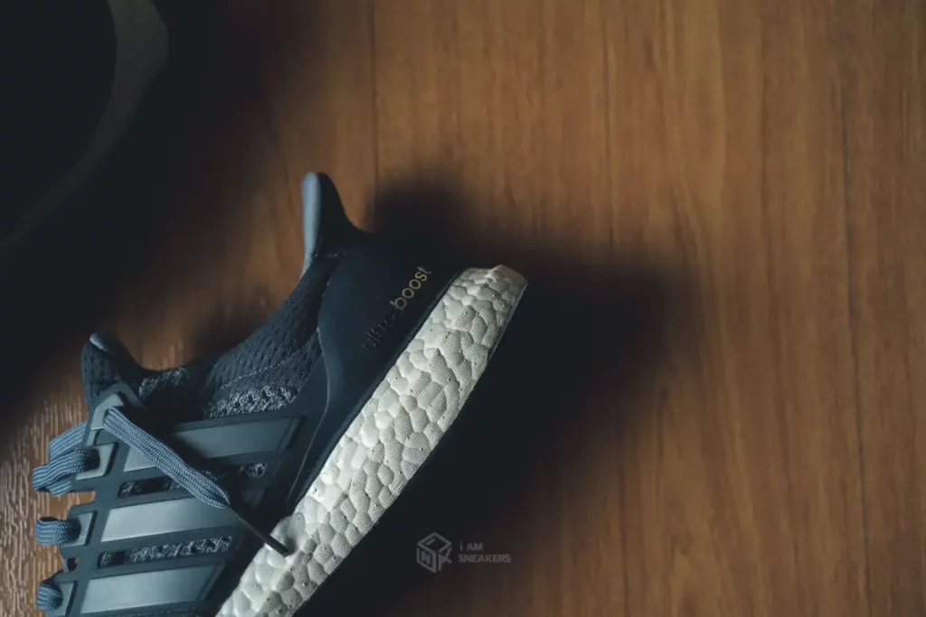 iamsnkrs adidas ultraboost timeline 7 เรียงไทม์ไลน์รองเท้าสาย UltraBOOST จากรุ่นที่เรามี (มีกี่รุ่น รุ่นไหนดี)