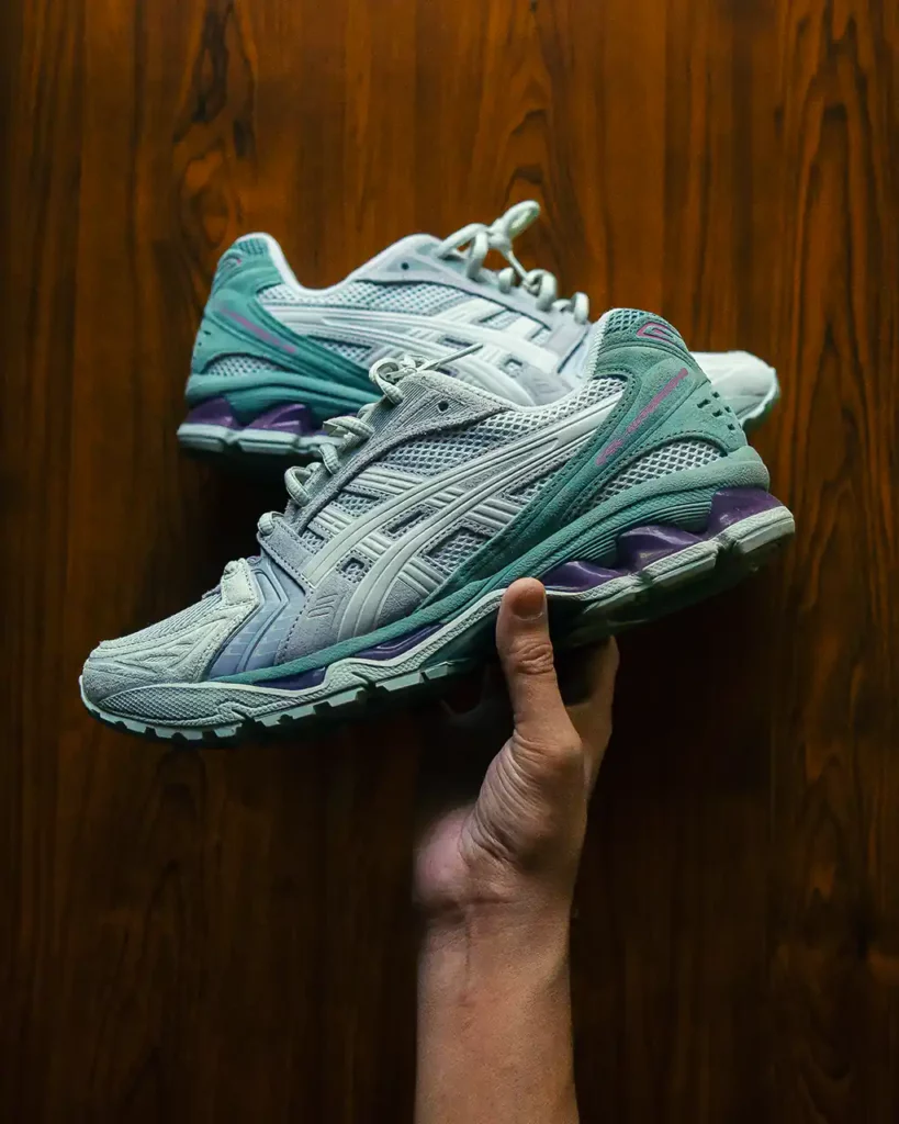 Unbox ASICS GEL-KAYANO 14 สี Light Sage / Smoke Grey