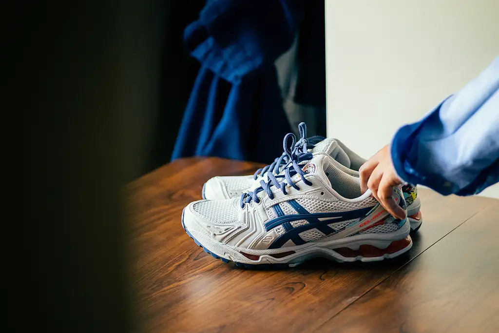 ASICS GEL-KAYANO 14 Glacier Grey / Thunder Blue