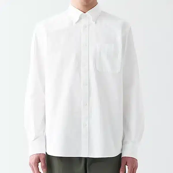 เสื้อ Shirt สีขาว ผู้ชาย : MUJI Washed Oxford Button Down Shirt
