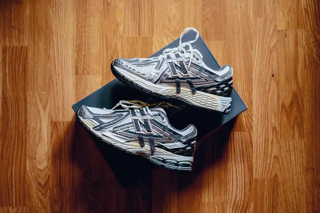 New balance 1906A Silver metallic
